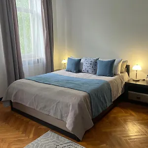  Апартаменты Wonderful Near The Old