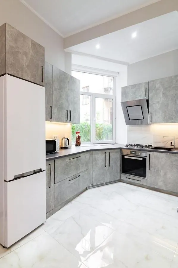 Regrand Apartment On Leontovycha Str Lviv